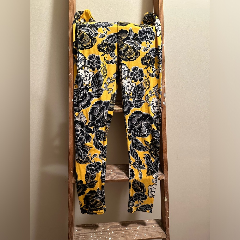 Leggings from Abby+Anna